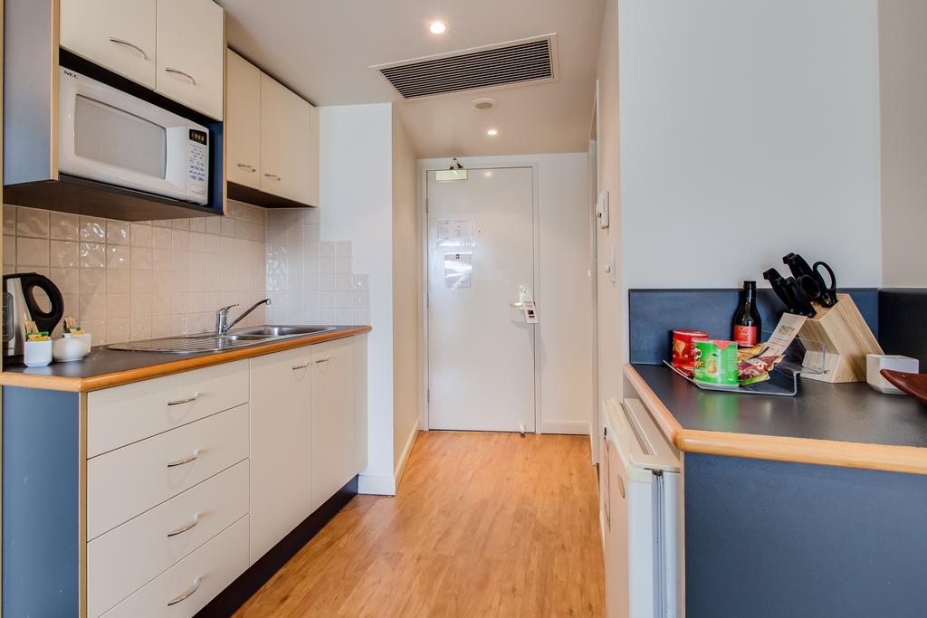 Central Cosmo Apartment Hotel Бризбейн Екстериор снимка