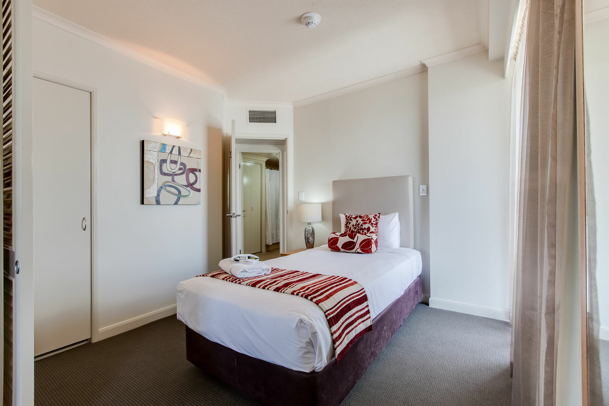 Central Cosmo Apartment Hotel Бризбейн Екстериор снимка